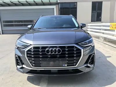 Audi Q3 2022, 25200 км, за 189800 CNY