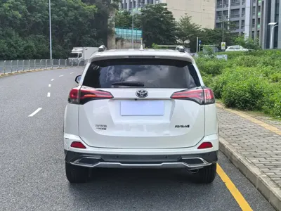 Toyota RAV4 2017, 93000 км, за 63800 CNY - фото 22