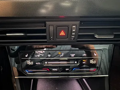Volkswagen Passat 2023, 30000 км, за 126800 CNY - фото 14