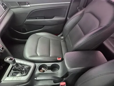 Hyundai Avante 2017, 113929 км, за 9300000 KRW - фото 8