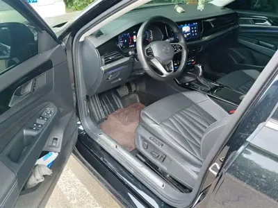 Volkswagen Passat 2024, 55000 км, за 123000 CNY - фото 9