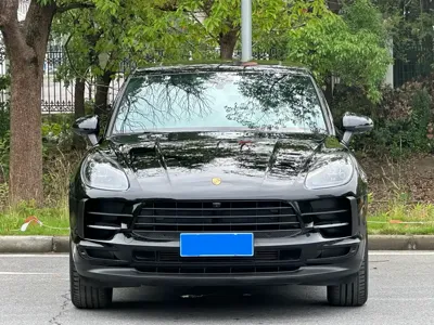Porsche Macan 2021, 44000 км, за 215799 CNY