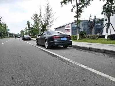 Audi A6L 2018, 80000 км, за 95800 CNY - фото 9
