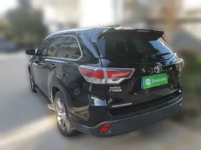 Toyota Highlander 2015, 129300 км, за 108808.3 CNY