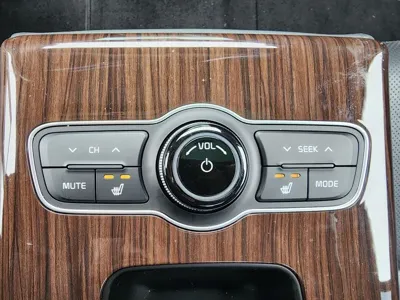 Kia K7 2015, 75835 км, за 8200000 KRW - фото 17