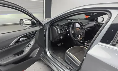 Infiniti Q30 2017, 75082 км, за 11200000 KRW - фото 10