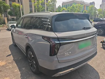 Hongqi HS7 PHEV 2024, 13899 км, за 166767.78 CNY