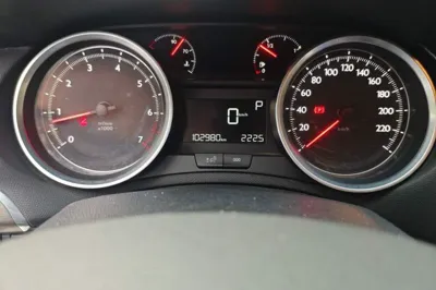Peugeot 408 2016, 102899 км, за 28422.39 CNY - фото 12