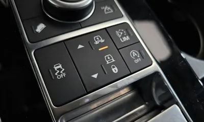 Land Rover Discovery 2018, 120196 км, за 25500000 KRW - фото 17