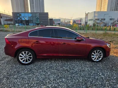 Volvo S60 2014, 128100 км, за 5200000 KRW