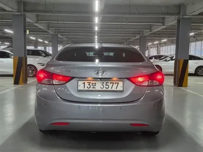 Hyundai Avante 2014, 97847 км, за 6500000 KRW