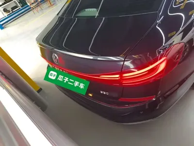 Volkswagen Passat 2023, 60800 км, за 131100 CNY - фото 6
