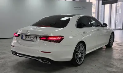 Mercedes-Benz E-Class 2022, 30515 км, за 50900000 KRW