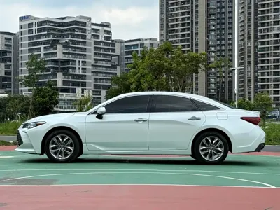 Toyota Avalon 2021, 107000 км, за 108000 CNY