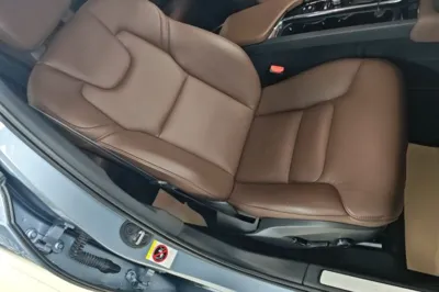 Volvo S90 2018, 117200 км, за 119066.43 CNY - фото 23