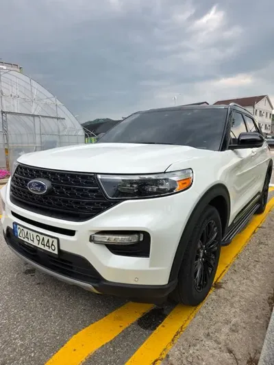 Ford Explorer · 2022 год
