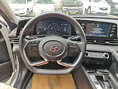 Hyundai Elantra 2021, 41100 км, за 51400 CNY - фото 11