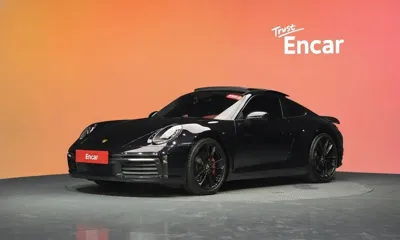 Porsche 911 · 2020 год