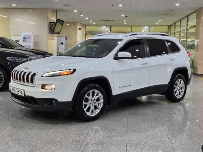Jeep Cherokee · 2016 год