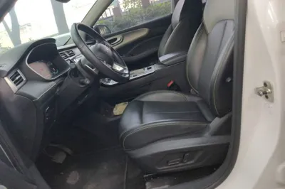 Roewe RX5 New Energy 2020, 84200 км, за 56912.6 CNY - фото 12
