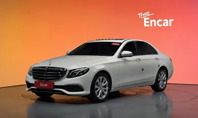 Mercedes-Benz E-Class · 2017 год