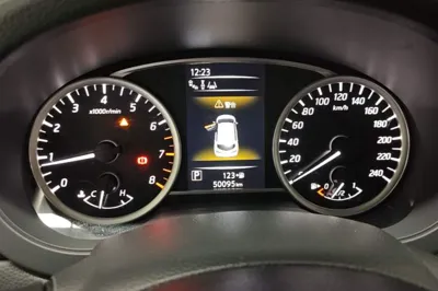 Nissan Tiida 2021, 50000 км, за 67551.42 CNY - фото 14