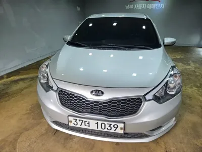 Kia K3 · 2015 год