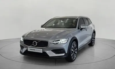 Volvo V60 · 2024 год
