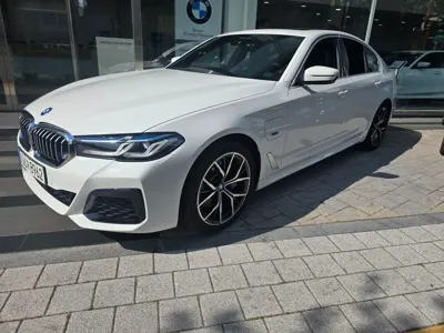 BMW 5-Series 2022, 82544 км, за 32500000 KRW