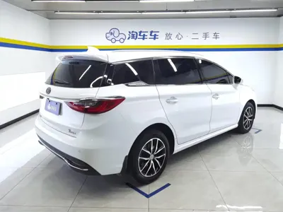 BYD MAX 2018, 76800 км, за 30800 CNY - фото 3