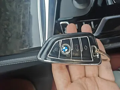 BMW 5 Series 2022, 92200 км, за 178400 CNY - фото 9