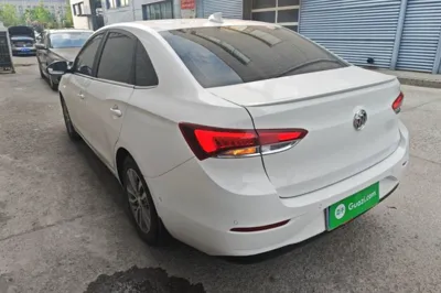 Buick GT 2018, 116100 км, за 43006.68 CNY
