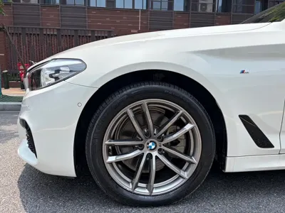 BMW 5 Series (Import) 2019, 93000 км, за 123500 CNY