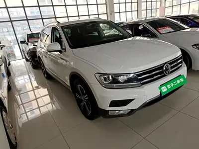 Volkswagen Tiguan L 2020, 84300 км, за 76800 CNY - фото 4