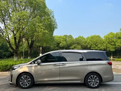 Buick GL8 2024, 98000 км, за 169800 CNY