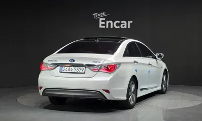 Hyundai Sonata 2012, 93560 км, за 6990000 KRW