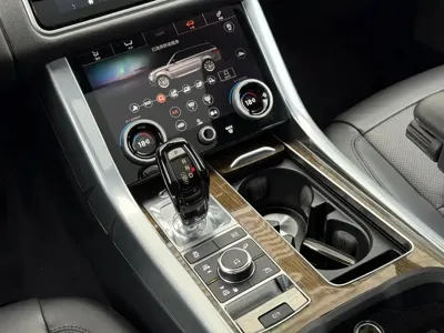 Land Rover Sport PHEV 2018, 79000 км, за 208800 CNY - фото 12
