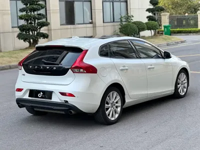 Volvo V40 2014, 120000 км, за 28800 CNY - фото 16