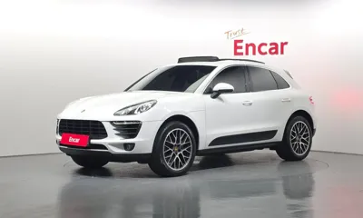 Porsche Macan · 2015 год