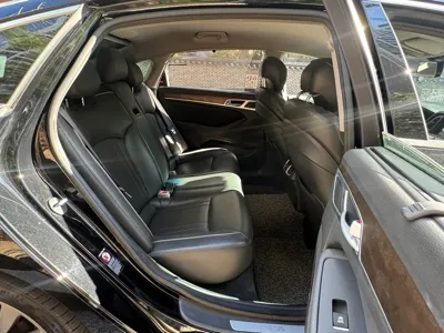 Hyundai Genesis 2016, 167117 км, за 8900000 KRW - фото 12