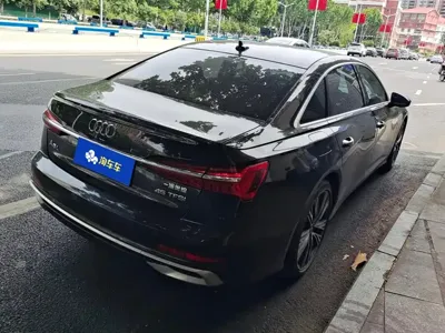 Audi A6L 2023, 50599 км, за 254800 CNY