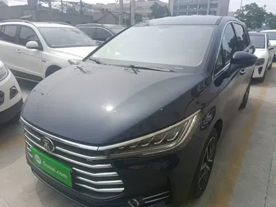 BYD MAX 2018, 112800 км, за 28900 CNY