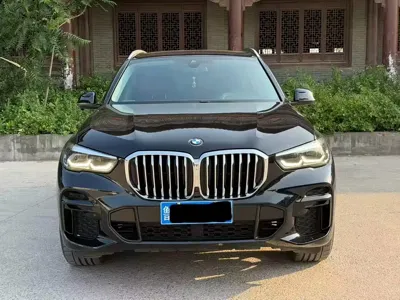BMW X5 2022, 180000 км, за 268000 CNY
