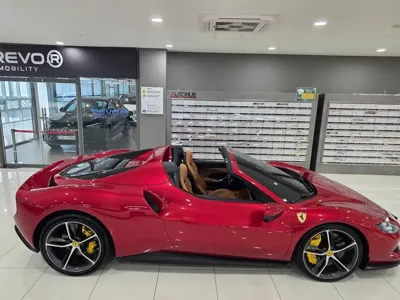 Ferrari 296 2024, 10800 км, за 419600000 KRW