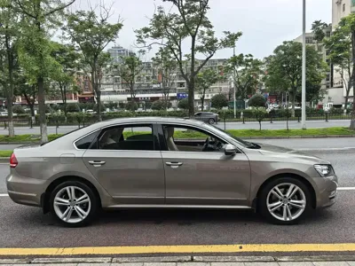 Volkswagen Passat 2014, 99000 км, за 28800 CNY - фото 5