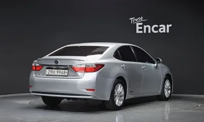 Lexus ES 2013, 77936 км, за 16700000 KRW - фото 2