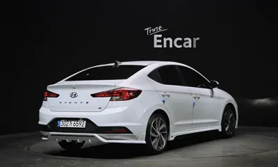 Hyundai Avante 2019, 127118 км, за 9800000 KRW - фото 2