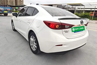 Mazda Mazda 3 Axela 2016, 101800 км, за 45726.81 CNY