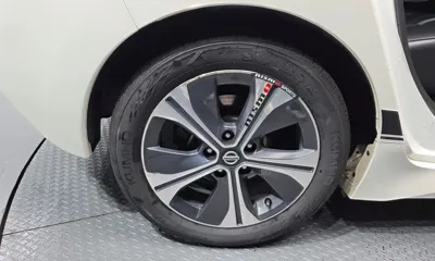 Nissan Leaf 2019, 71156 км, за 12500000 KRW - фото 5