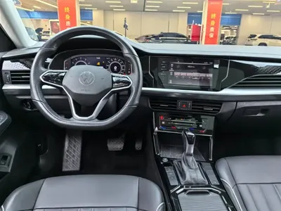Volkswagen Passat 2023, 55599 км, за 103000 CNY - фото 13